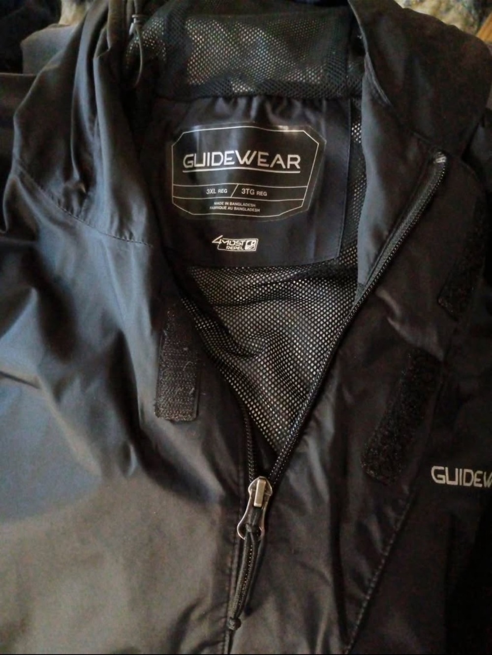 Guidewear Men’s Black Hooded Raincoat - Water-Resistant Shell